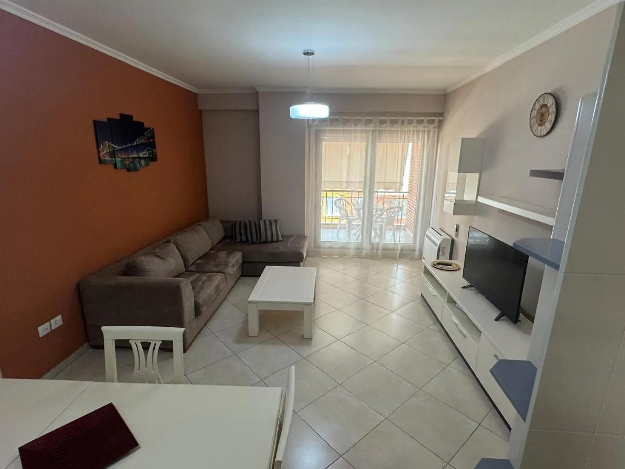 Apartamento Kompleksi Delijorgji Tirana
