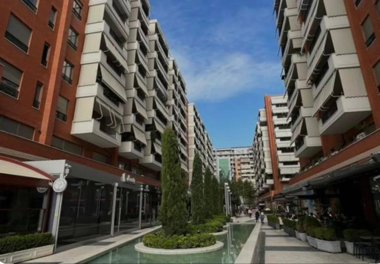 Kompleksi Delijorgji Tirana
